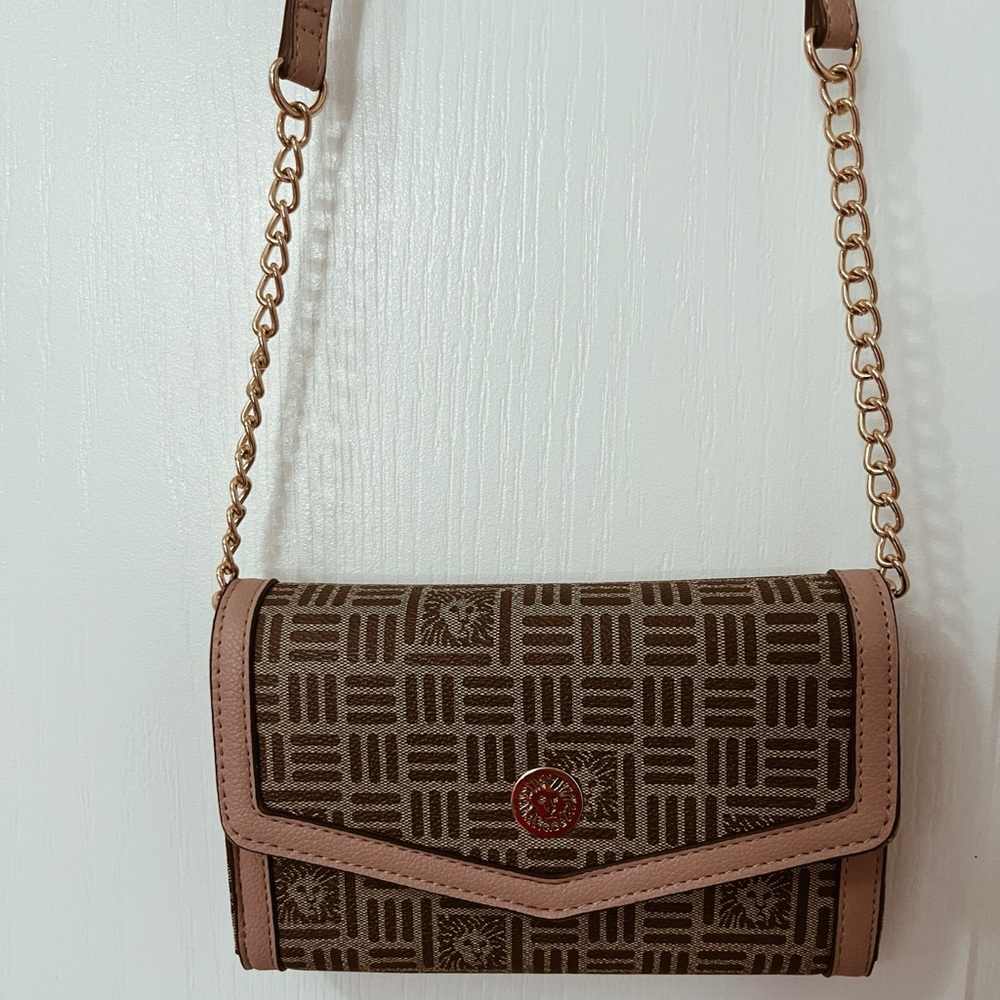 Anne Klein Brown tan and pinkish vintage cross body bag.